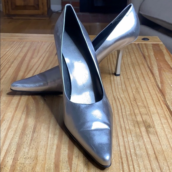 Nine West Metallic Pumps - Picture 2 of 7